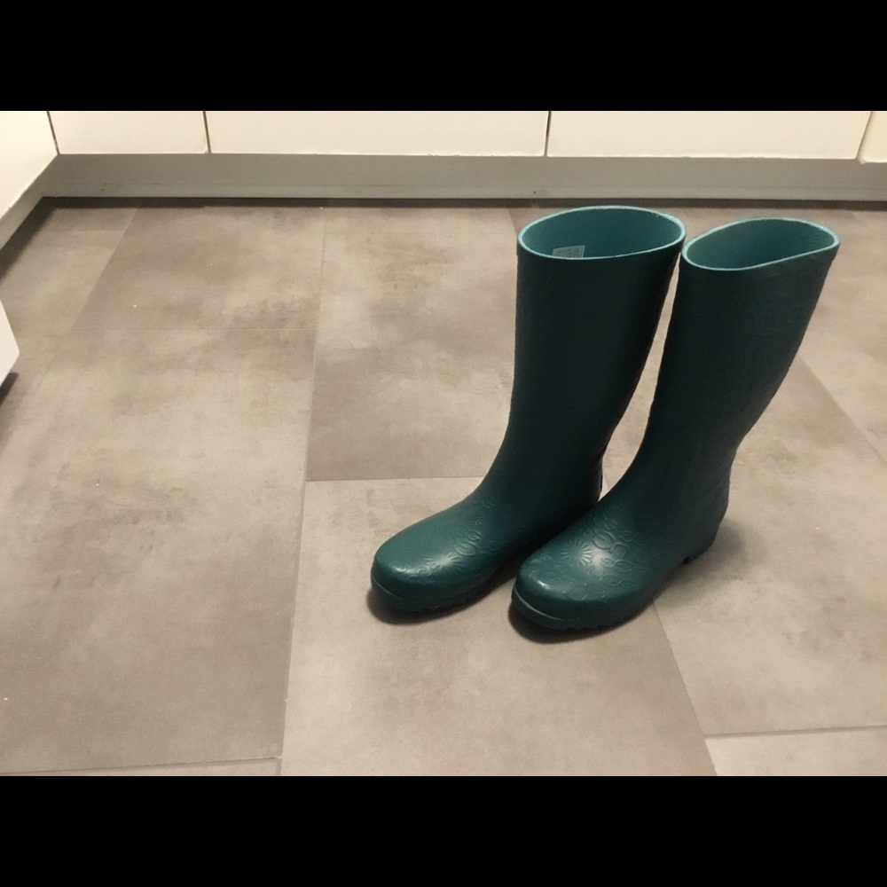 Ugg Rain Boots